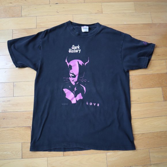 Vintage 2000 Dark Victory Love Catwoman Graphitti Graphic Black T Shirt,… - Picture 11 of 13